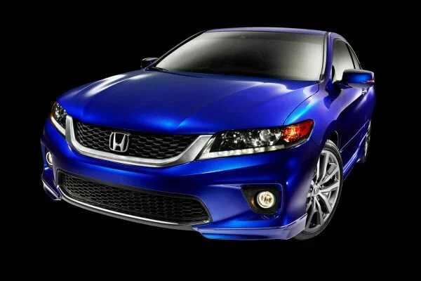 The 2013 Honda Accord Coupe Honda Factory Performance (HFP) pack